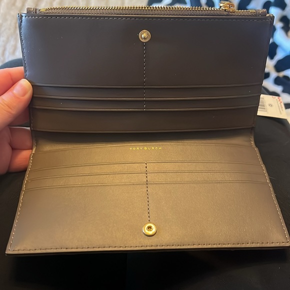 Tory Burch wallet - Picture 2 of 2